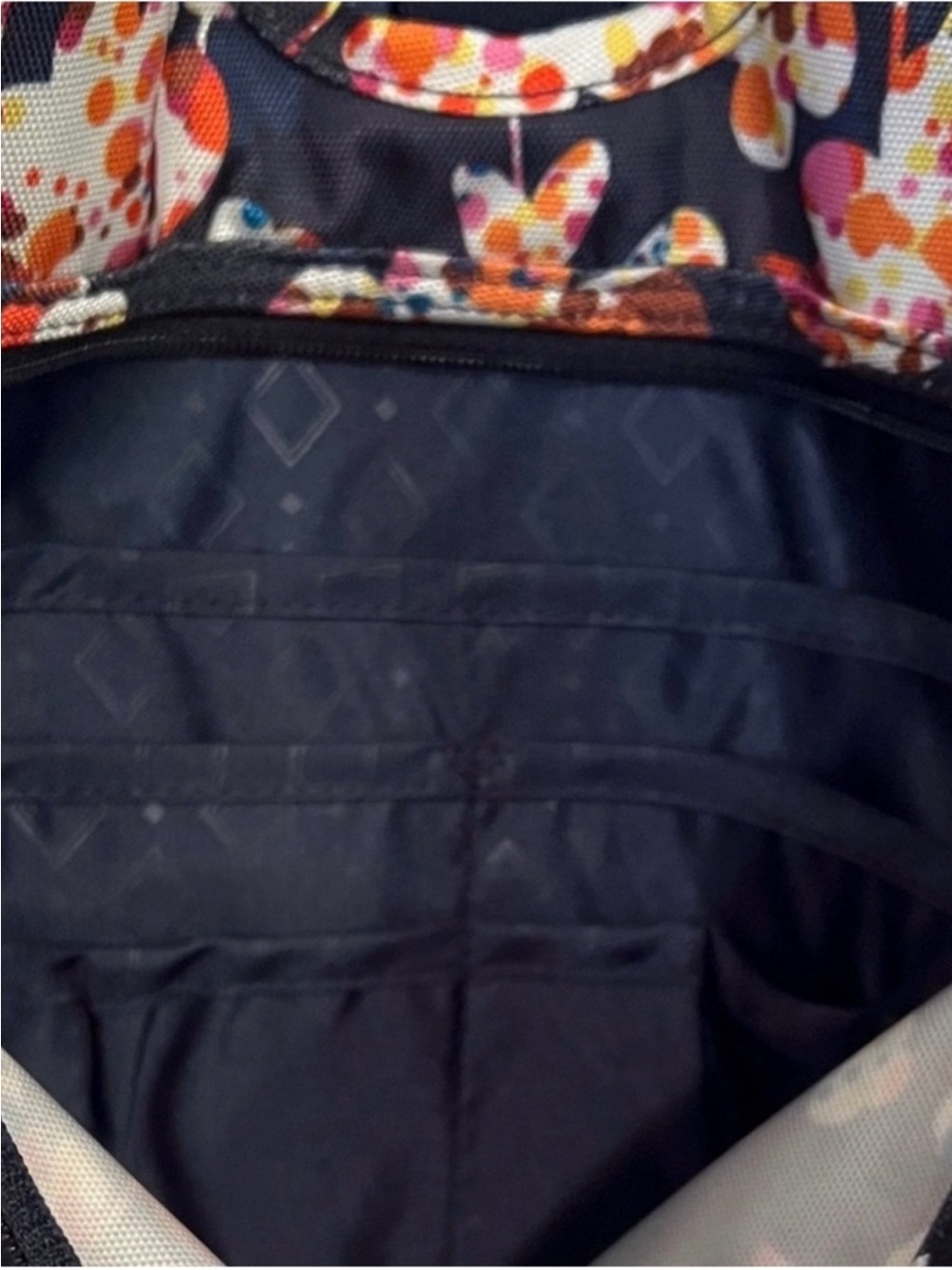 Vera Bradley Lighten Up Hanging Travel Organizer Cut Vines/Navy - Picture 8 of 8